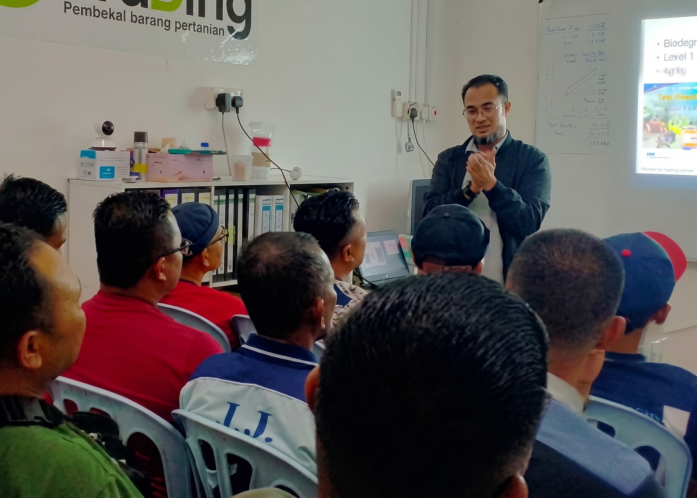 Sesi Perkenalan Produk-Produk Dari Behn Meyer